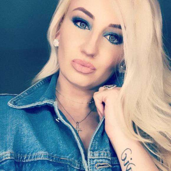 Meet your Posher, Nikolina - Picture 1 of 1